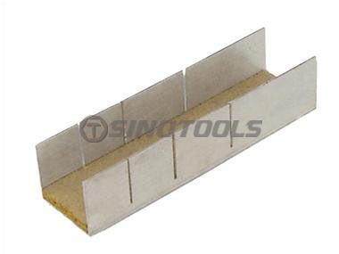 Mitrebox with Dovetail Saw